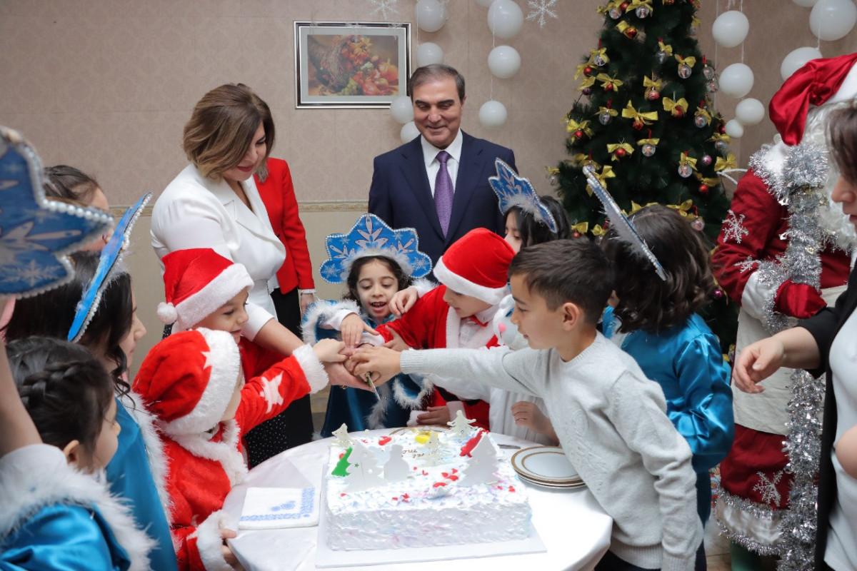 Niyazi Bayramov Gəncə Uşaq Evində olub - FOTO 