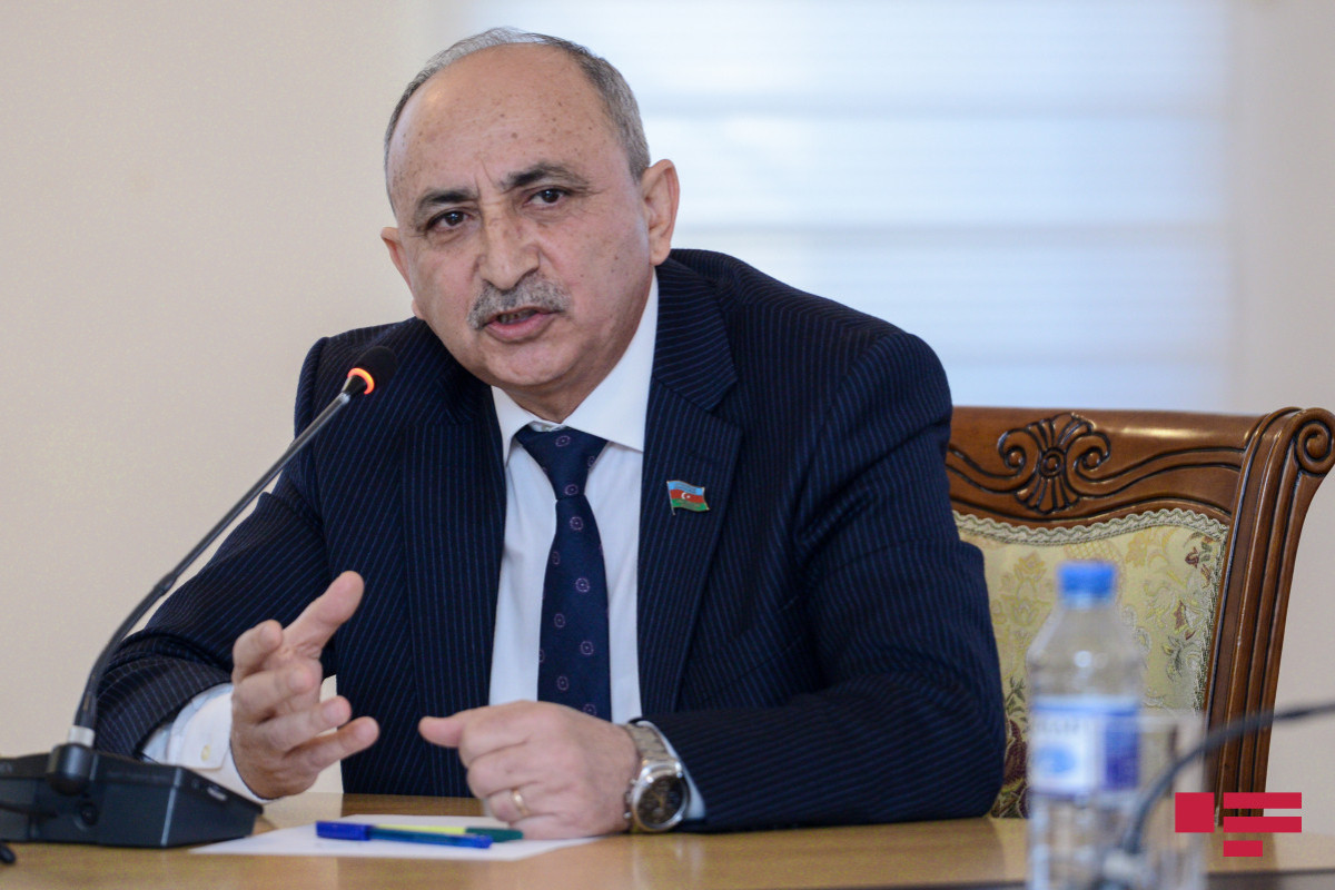 Əziz Ələkbərov, Qərbi Azərbaycan İcmasının İdarə Heyətinin sədri