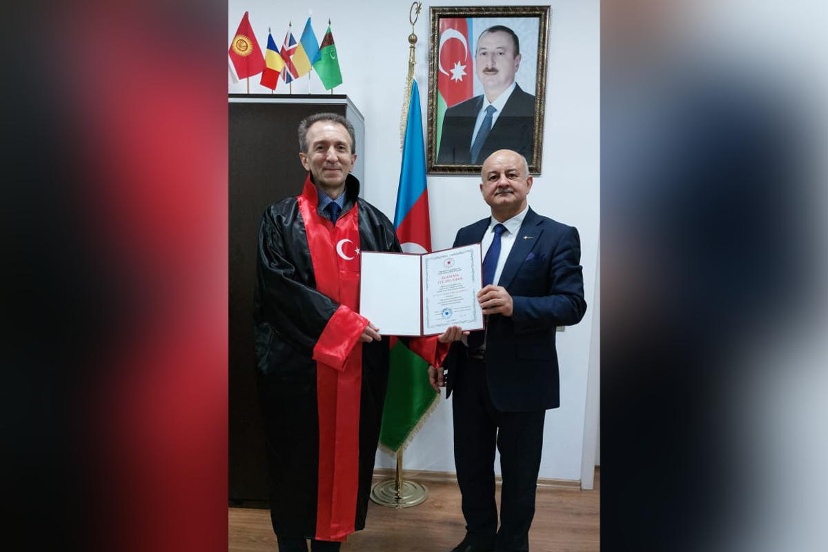 Professor Elçin Əhmədov Türk Dünyası Araşdırmaları Beynəlxalq Elmlər Akademiyasının həqiqi üzvü seçilib