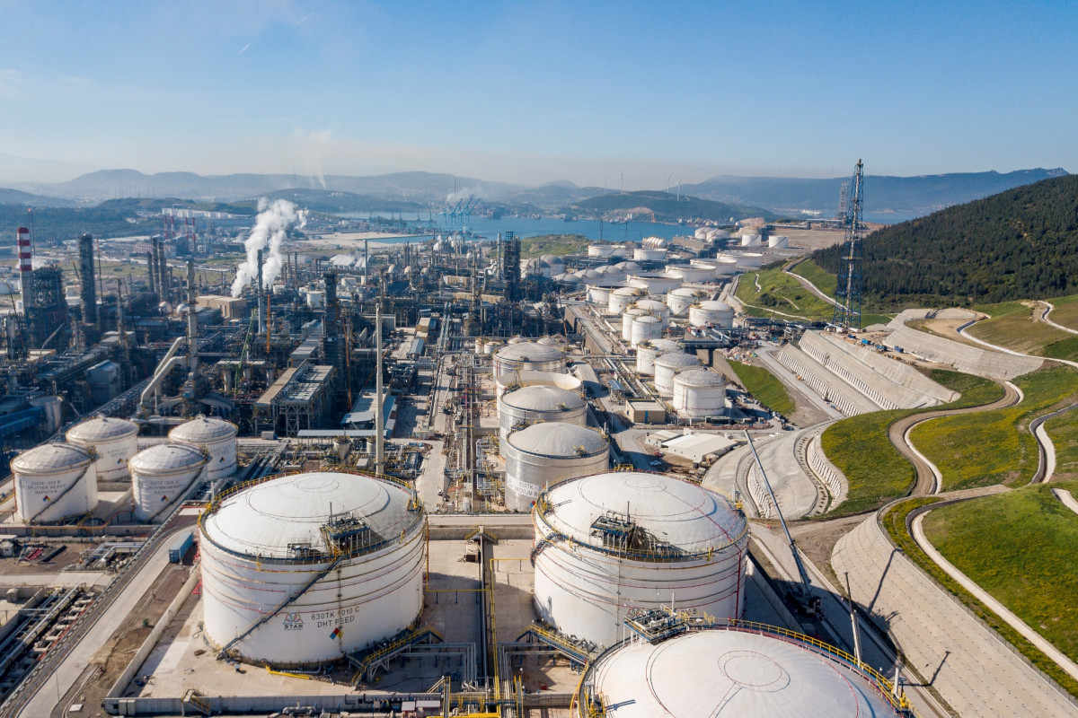 SOCAR-ın Türkiyədəki neft emalı zavodu idxalı azaldıb