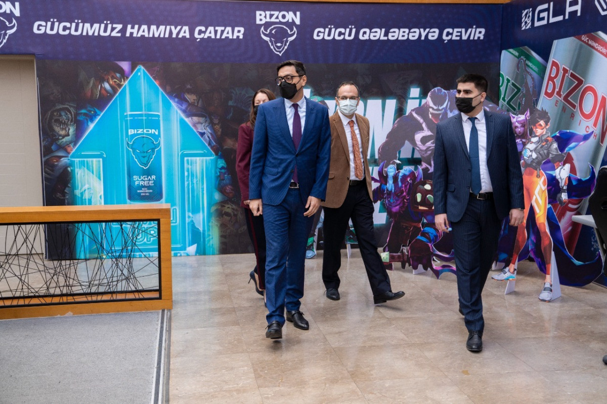 Fərid Qayıbov Qafqazın ən böyük kiber arenası "Bizon E-Sport Arena" ilə tanış olub® 