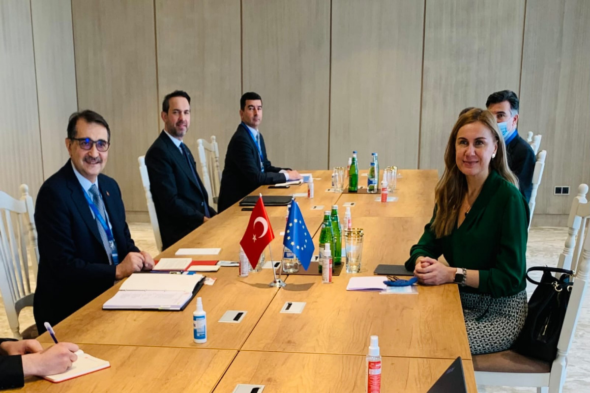 Kadri Simson türkiyəli nazirlə Cənub Qaz Dəhlizini müzakirə edib