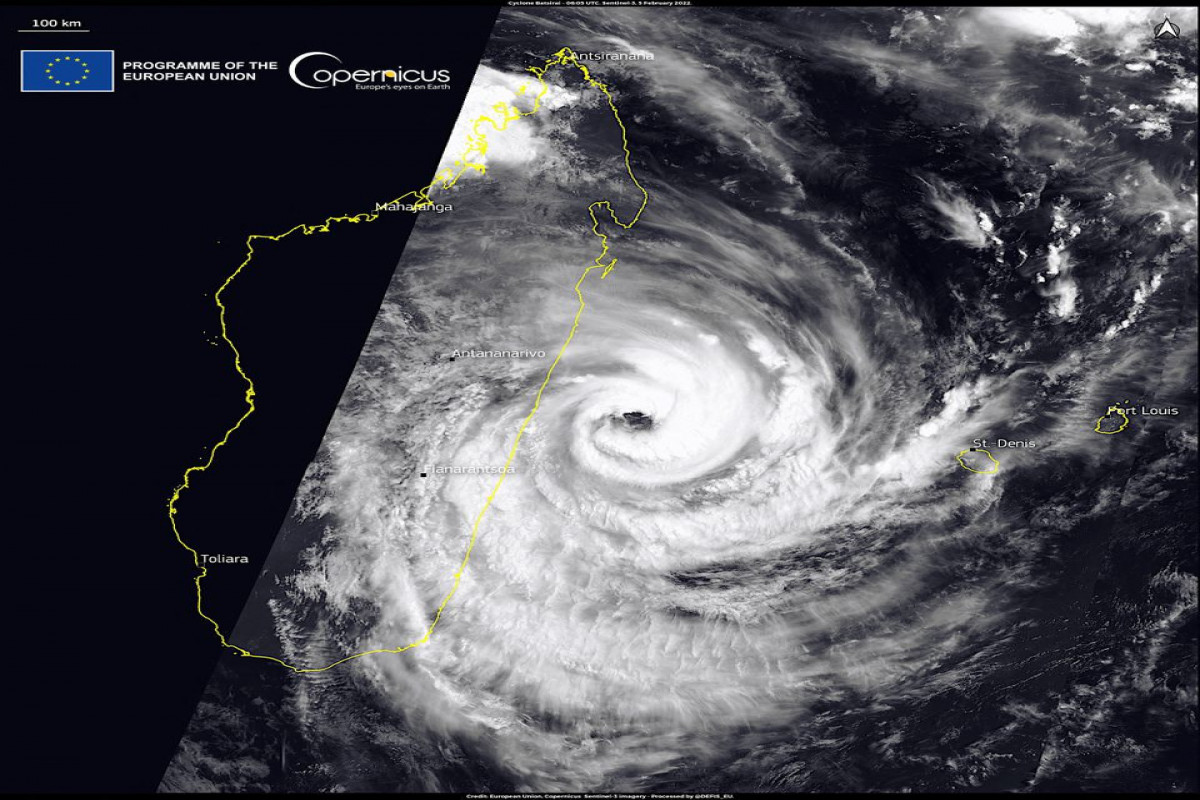 Cyclone kills at least 10 in Madagascar, destroying homes and cutting power