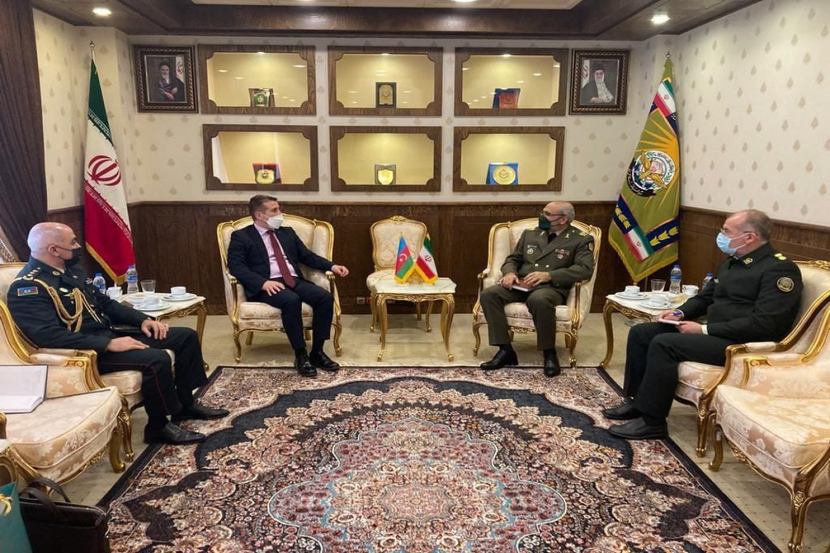 Azərbaycan səfiri İranın briqada generalı ilə görüşüb