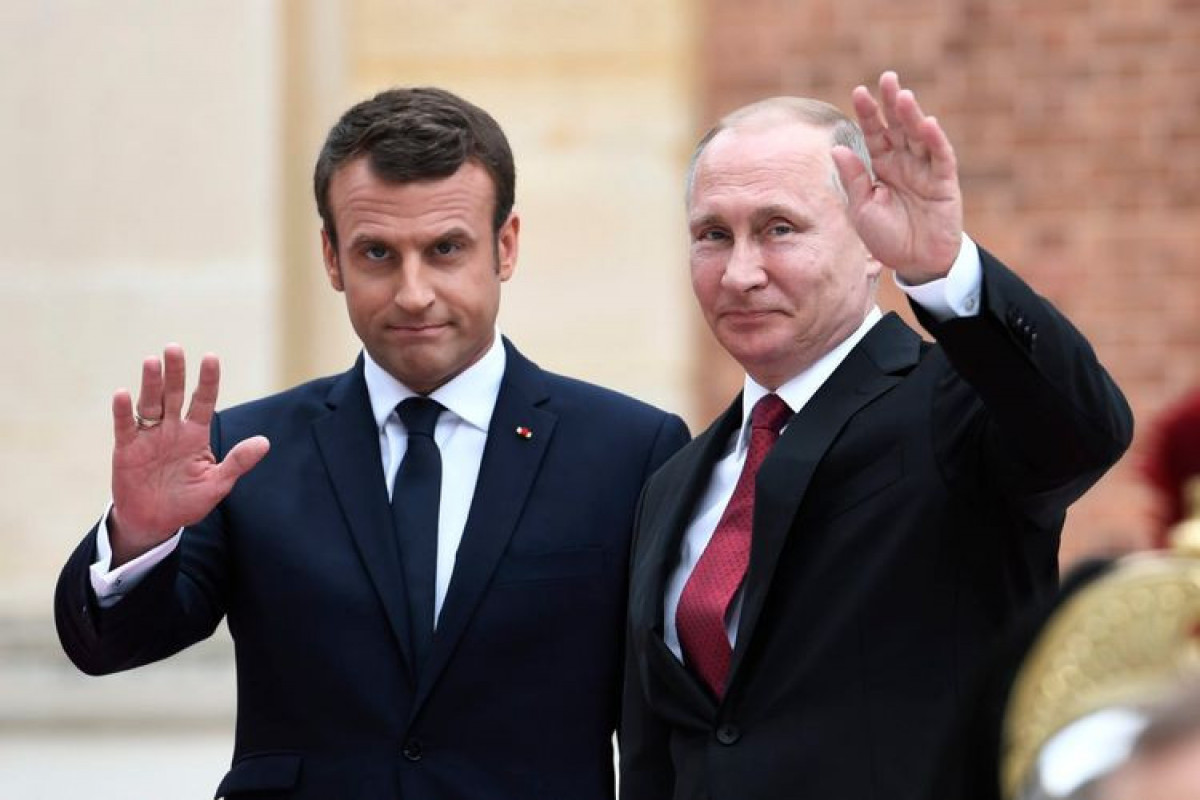 Makron, Putin