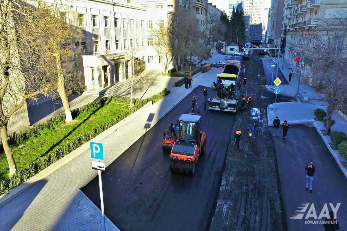 Bakının Bəsti Bağırova küçəsi asfaltlanır - FOTO 