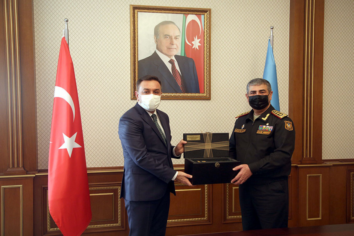 Muhsin Dərə, Zakir Həsənov