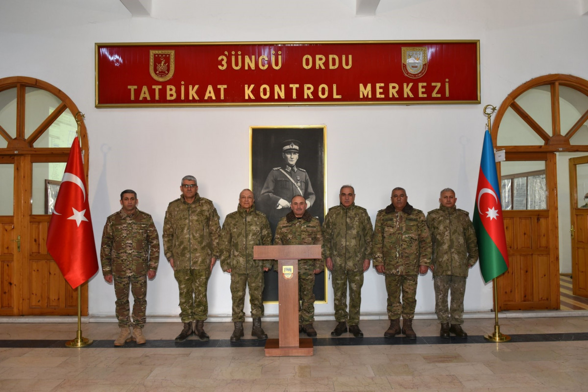 Kərəm Mustafayev Türkiyədə “Sarsılmaz Qardaşlıq” təliminin keçirildiyi mərkəzdə