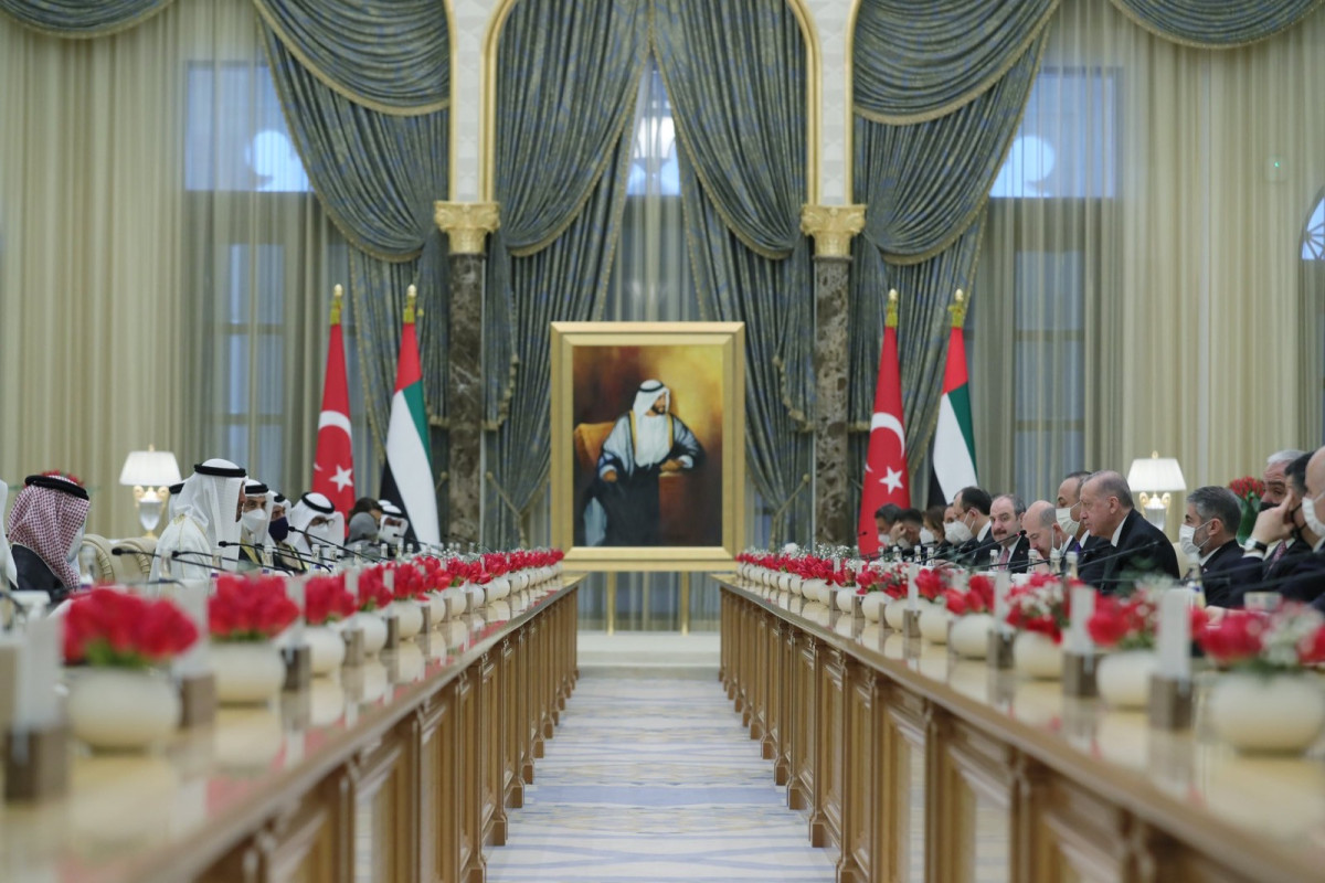 Türkiyə ilə BƏƏ arasında 13 saziş imzalanıb
