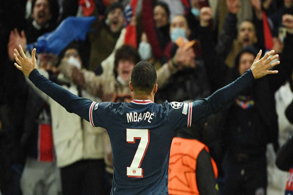 Kilian Mbappe yeni rekorda imza atıb
