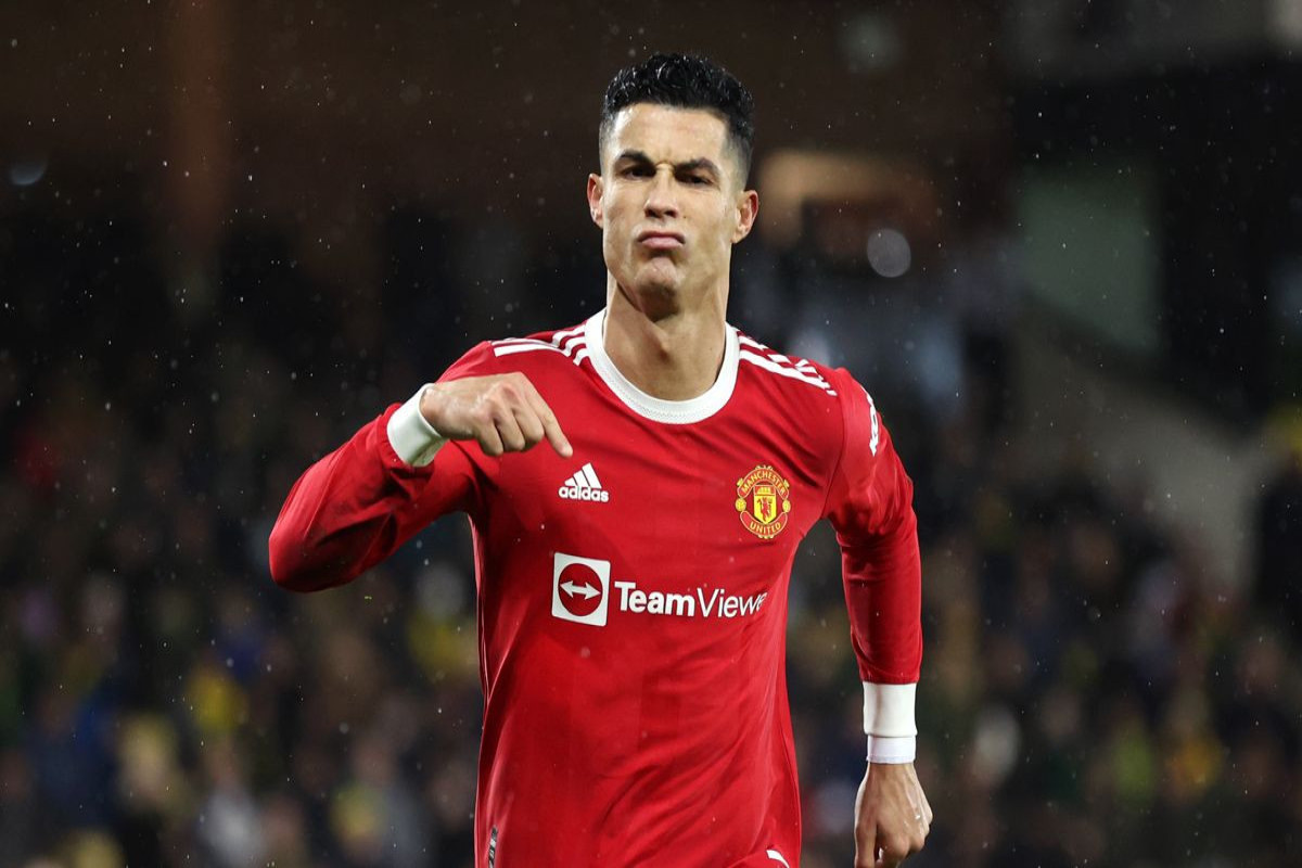 Ronaldo dünya rekorduna şərik çıxıb