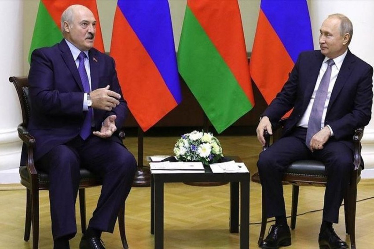Lukaşenko Putinlə danışıqlar aparmaq üçün Moskvaya gəlib