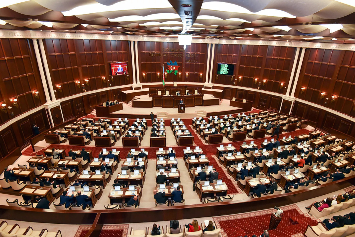 Azərbaycanlı deputatlar İrəvandadır