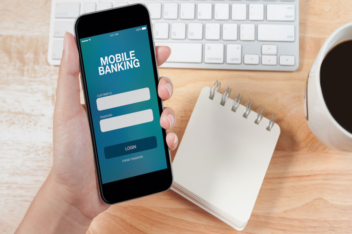 Azərbaycanda internet və mobil bankçılıq xidmətlərindən istifadə kəskin artıb