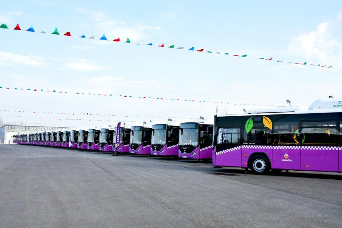 "Xaliq Faiqoğlu" şirkəti Bakıya "Avro-6" standartlı CNG avtobusları gətirib - FOTO 