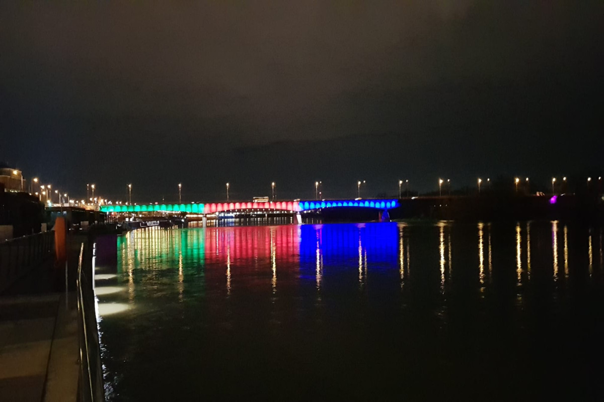 Warsaw’s famous bridge lit up with colors of Azerbaijani flag-PHOTO 