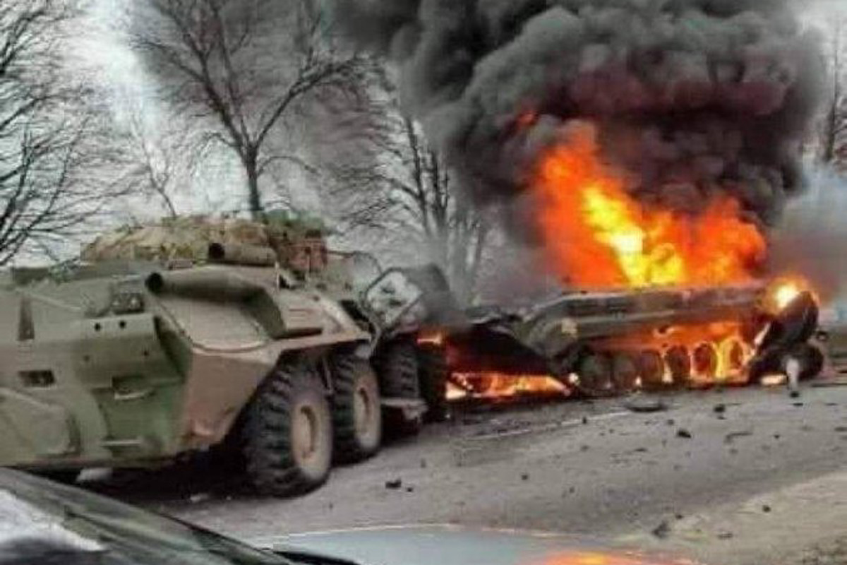 Ukrayna Ordusu Rusiyaya məxsus daha 15 tankın məhv edildiyini açıqlayıb - FOTO 