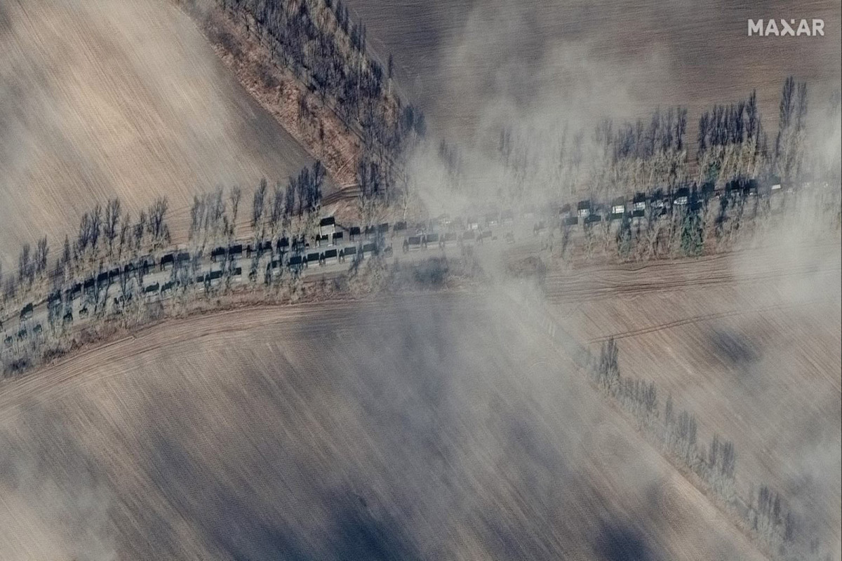 Satellite images show more than three-mile-long Russian military column on roadway to Kyiv
