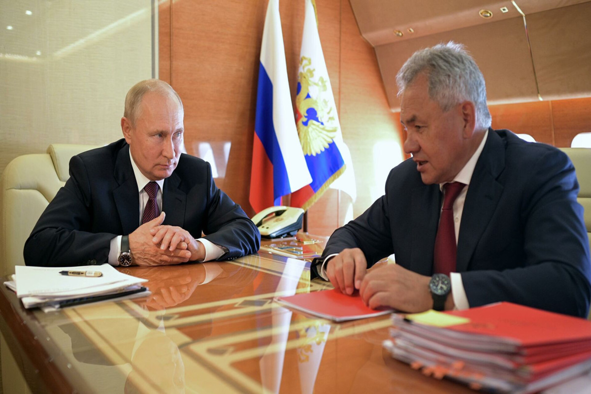 Putin, Şoyqu