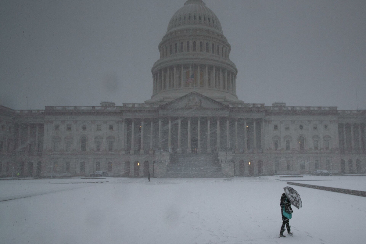 На Вашингтон обрушился снежный буран