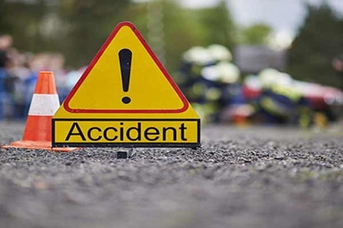 5 killed, 10 injured in road accident in Pakistan