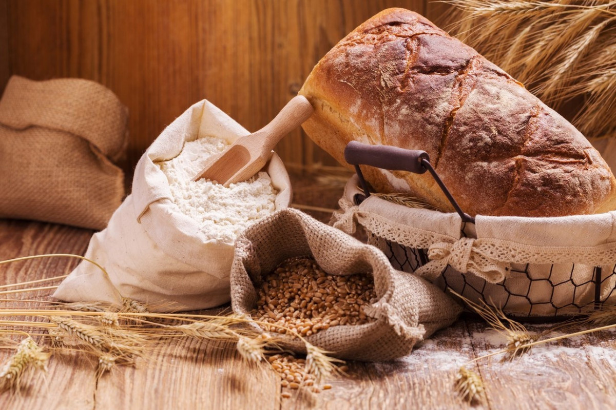 Директор Центра: Цены на пшеницу, муку и хлеб в Азербайджане формируются в соответствии с принципами рыночной экономики