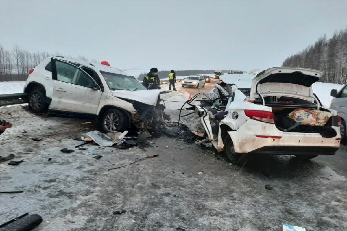 Tatarıstanda ağır yol qəzasında 4 gənc dünyasını dəyişib