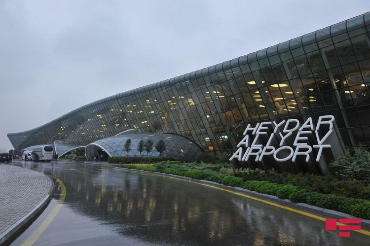 Azərbaycan aeroportlarında sərnişin axını kəskin artıb
