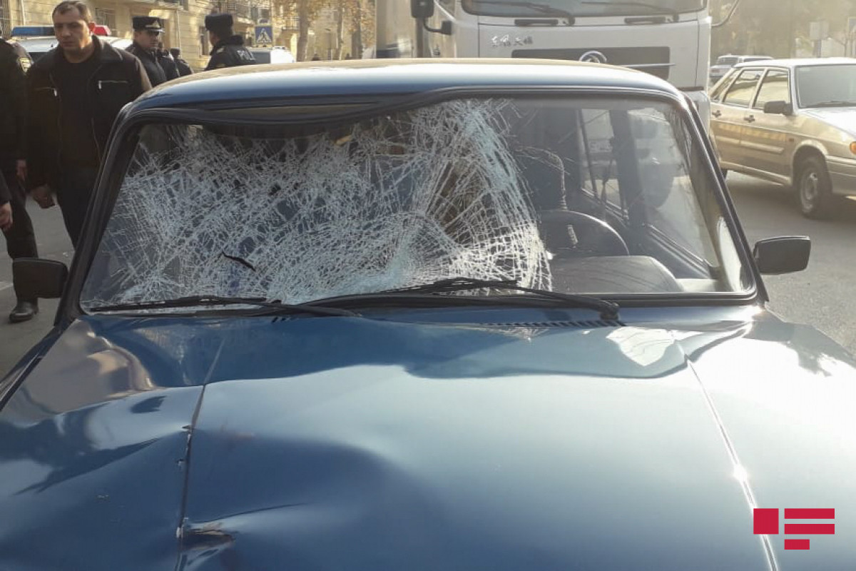 Bakı-Qazax yolunda avtomobil qadını vuraraq öldürüb - VİDEO 