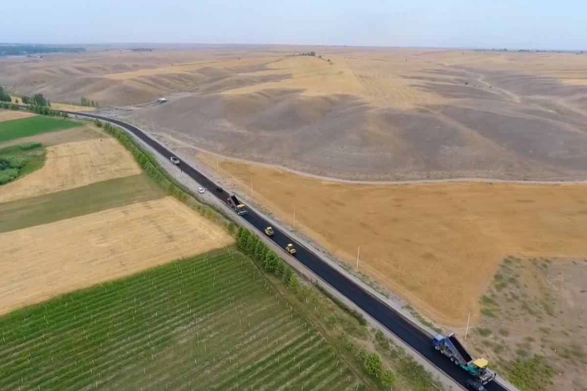 Azad edilmiş ərazilərdə yol infrastrukturu layihələrinin icra vəziyyəti açıqlanıb - VİDEO 
