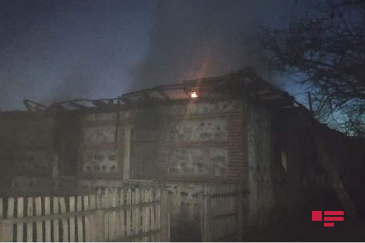 В Загатальском районе произошел пожар в 5-комнатном доме