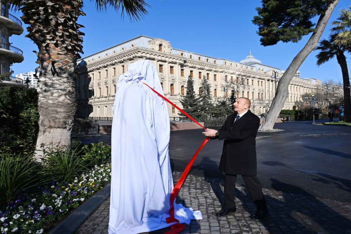 President Ilham Aliyev attends unveiling of monument to Haji Zeynalabdin Tagiyev