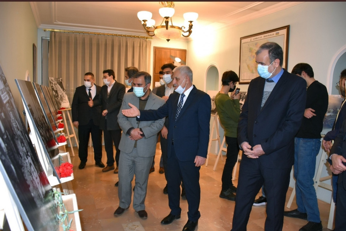 Təbrizdə 20 Yanvar şəhidlərinin xatirəsinə fotosərgi keçirilib - FOTO 