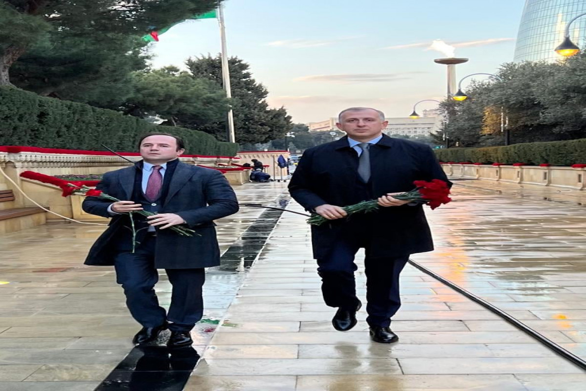 Посол Грузии в Азербайджане посетил Аллею шехидов