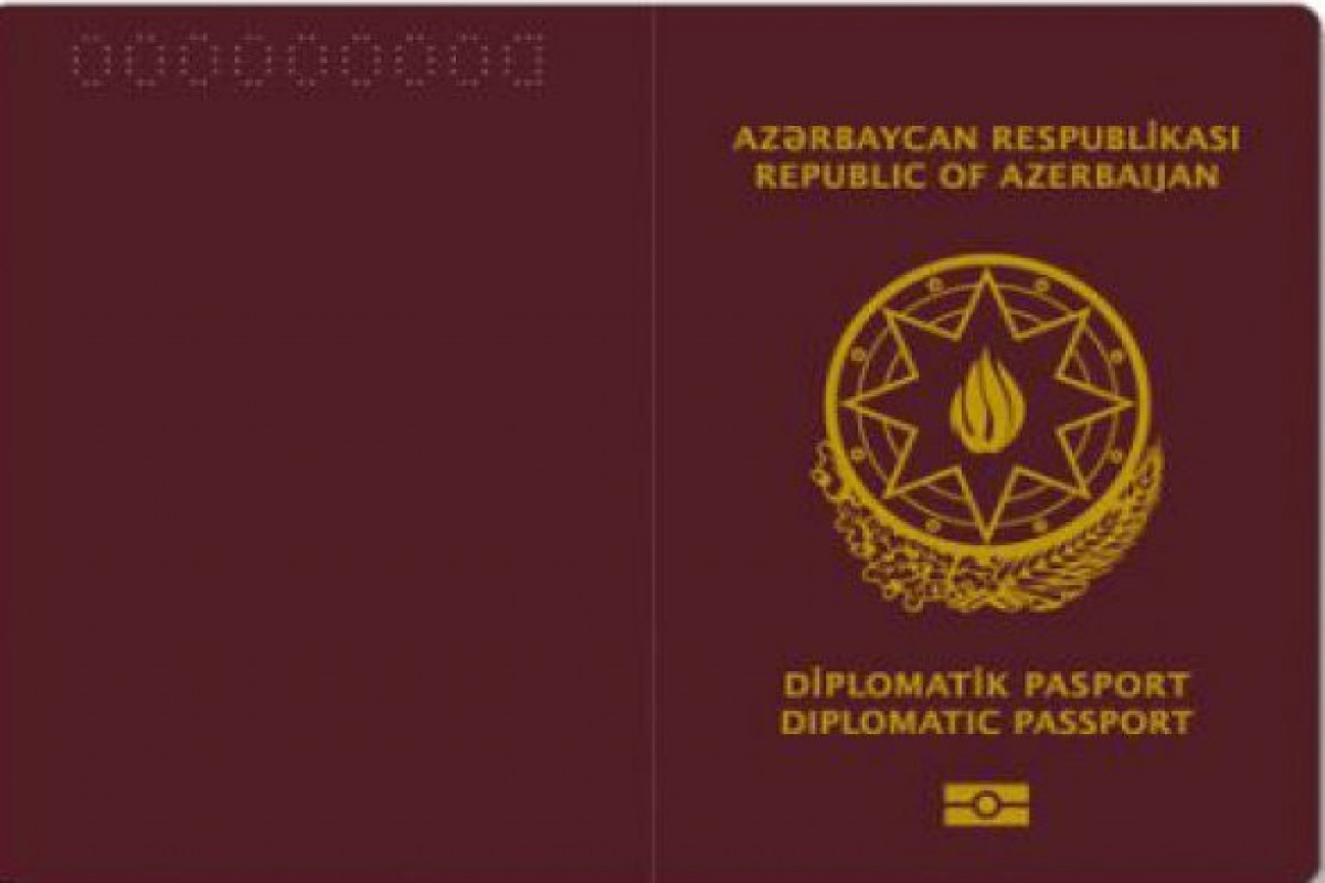 Первому вице-президенту и вице-президентам Азербайджана диппаспорта будут выдаваться пожизненно