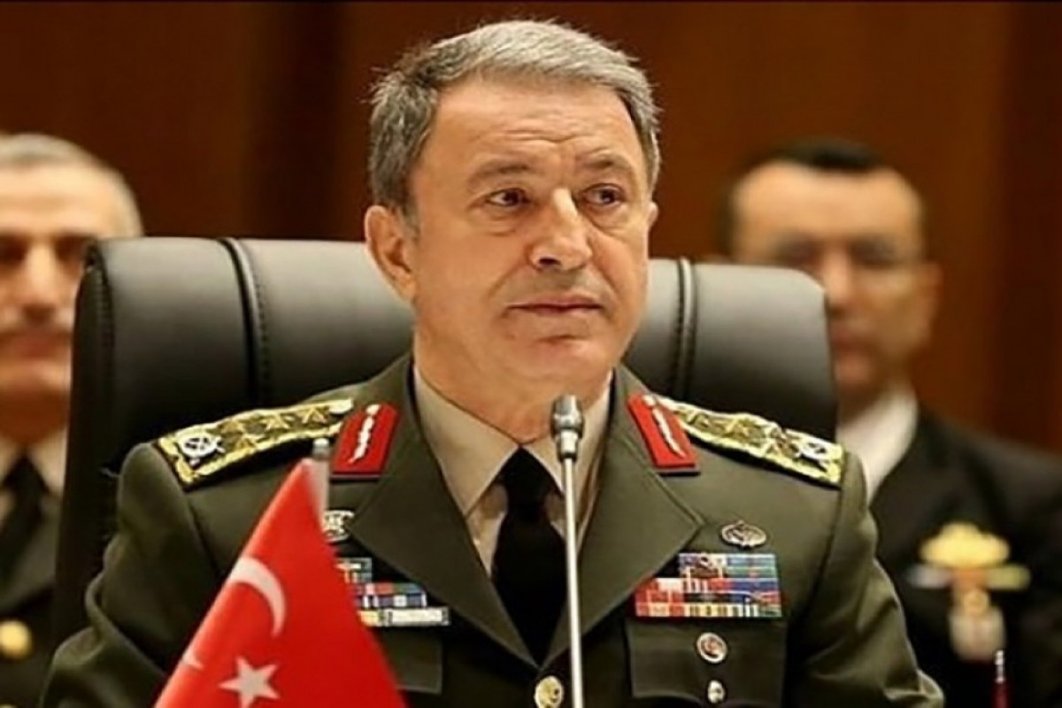 министр обороны Турции Хулуси Акар