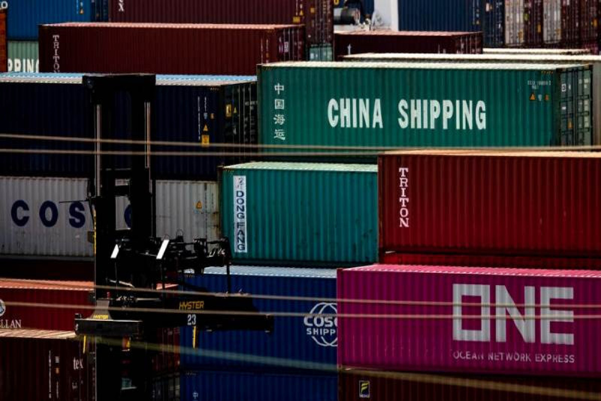 US goods trade deficit up to $101B in December