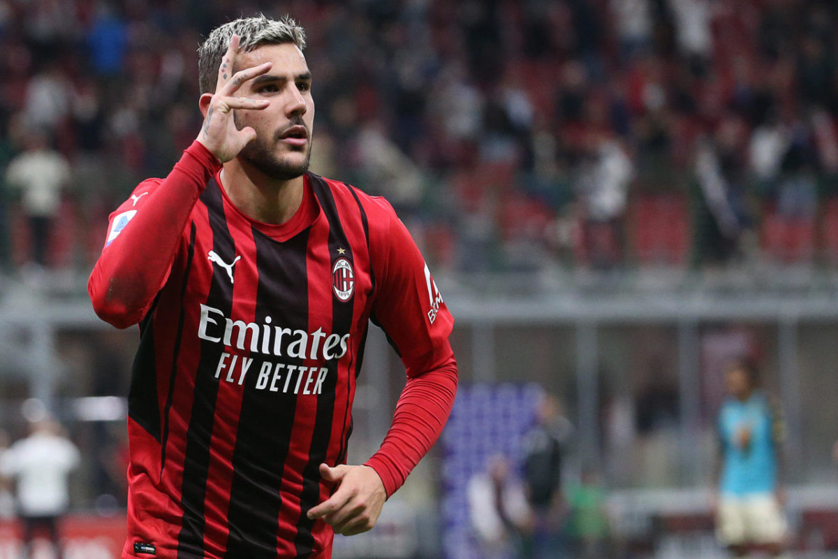 “Milan” Teo Ernandeslə müqaviləni uzadıb