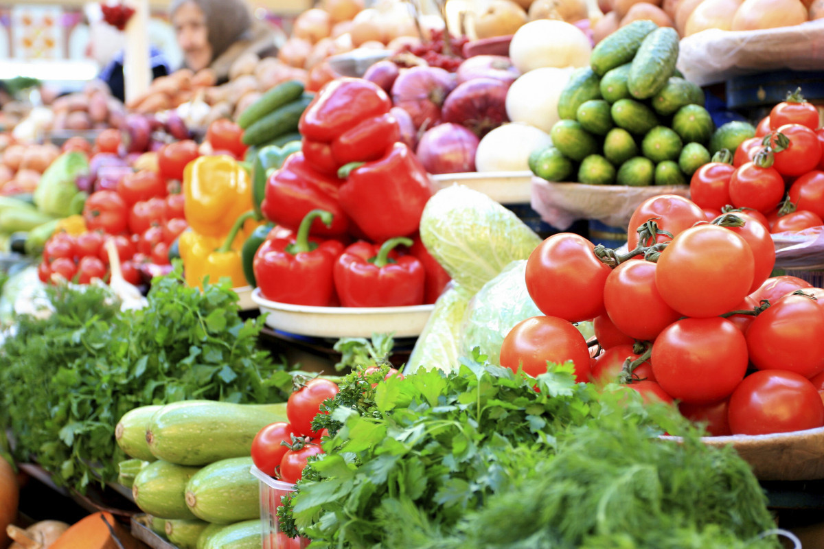 В прошлом году Азербайджан экспортировал фрукты и овощи на сумму 1,1 млрд. манатов