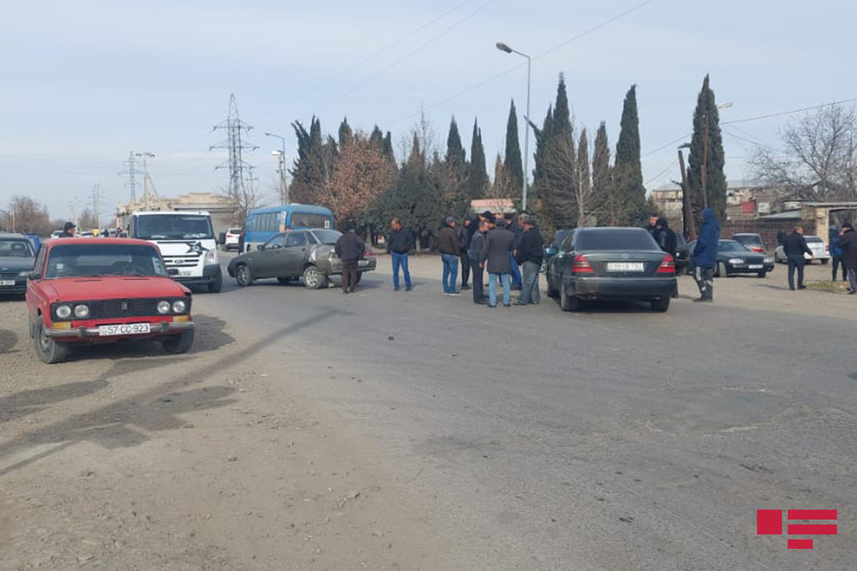 Gəncədə sərnişin avtobusunun iştirakı ilə zəncirvarı qəza olub, xəsarət alanlar var - FOTO  - VİDEO 