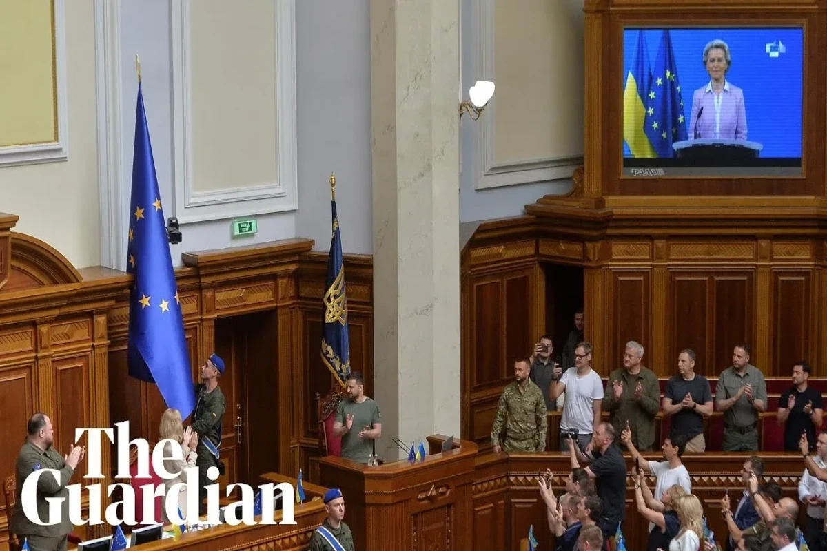 EU’s flag was hoisted in plenary hall of Ukraine’s parliament -VIDEO 