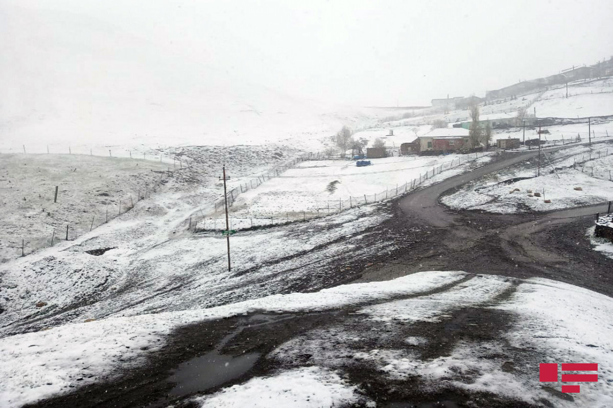 Snow fell in Azerbaijan in July