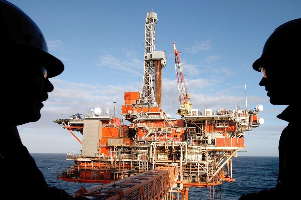 Böyük Britaniya “OPEC+”i neft hasilatını artırmağa çağırır