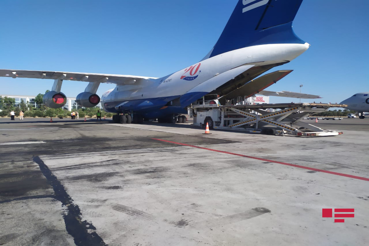 Азербайджан отправил в Украину очередную гуманитарную помощь