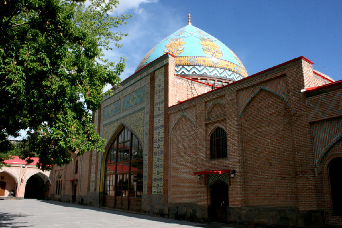 Azerbaijani historian: "Calling Blue mosque in Yerevan as an Iranian mosque must be stopped"