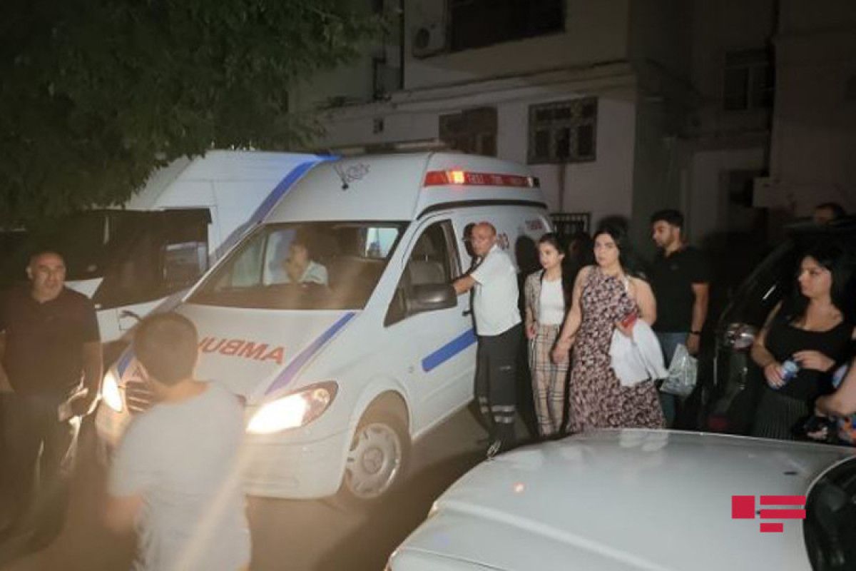 В Баку при взрыве в квартире тяжело пострадала женщина-ФОТО 