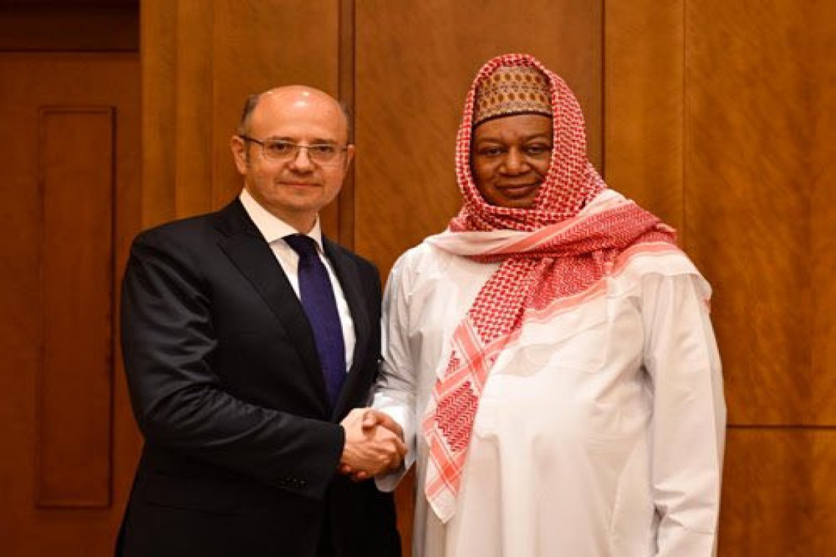 Pərviz Şahbazov OPEC-in baş katibinin vəfatı ilə bağlı paylaşım edib