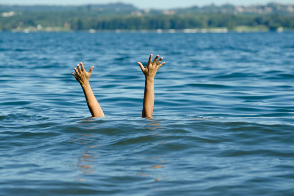 В Хачмазе утонул в море один человек