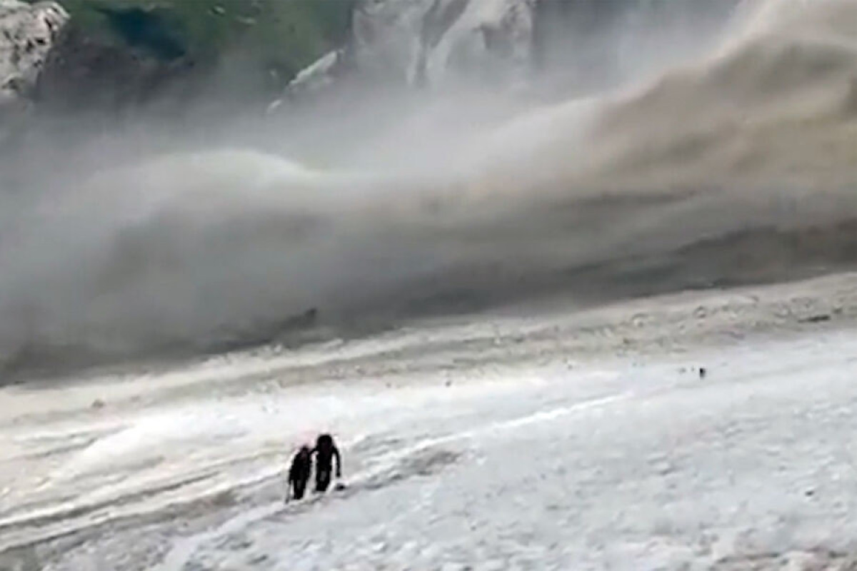 В Италии увеличилось число жертв обвала ледника в горном массиве Мармолада