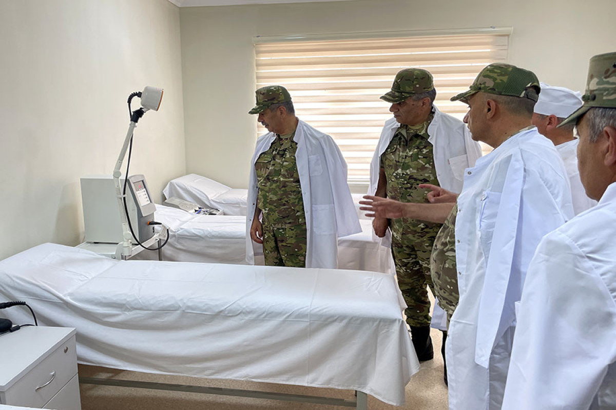 Müdafiə naziri Xocavənd rayonu ərazisində yeni istifadəyə verilən hərbi hospitalın açılışında olub - VİDEO 